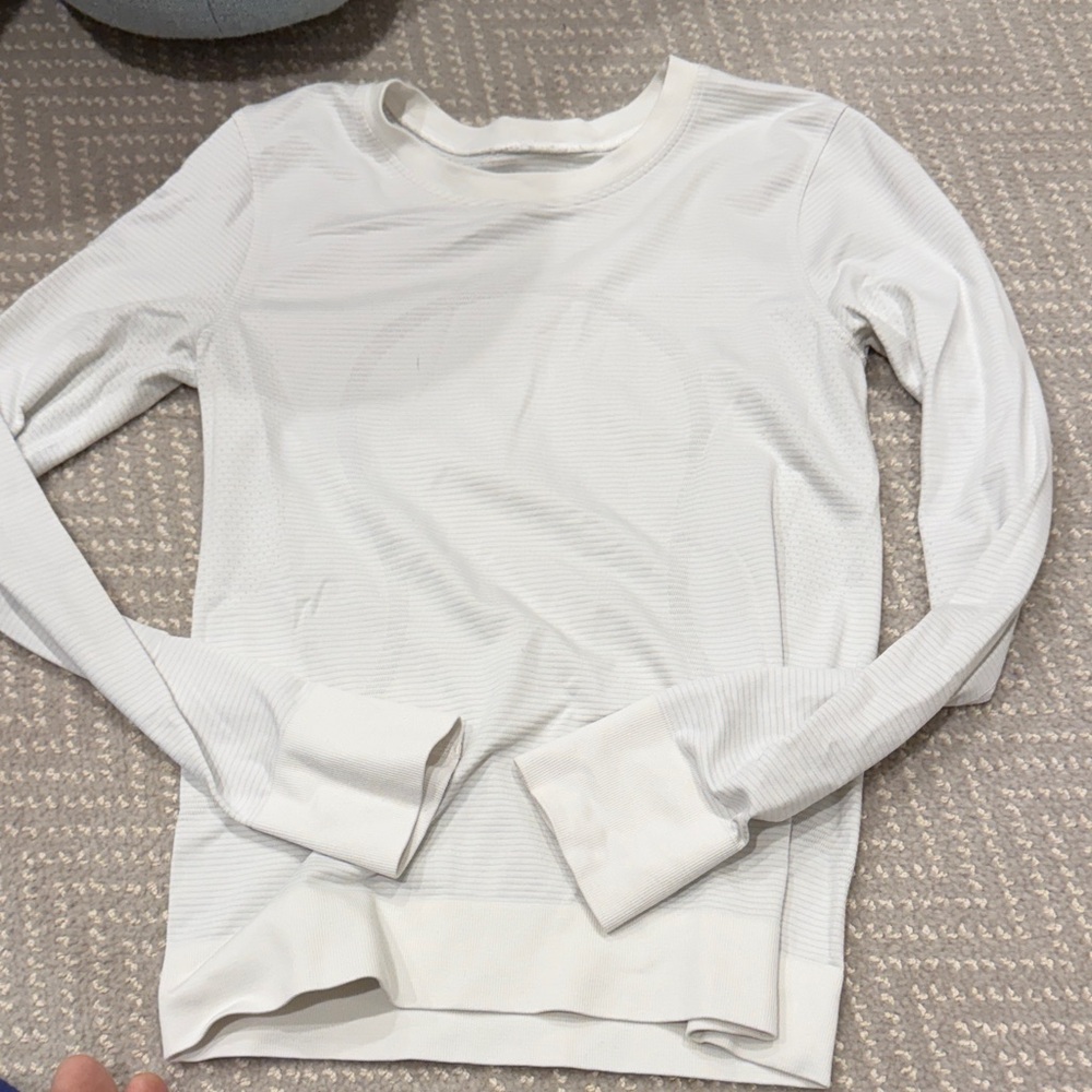 Lululemon Athletica Cream Long Sleeve Top